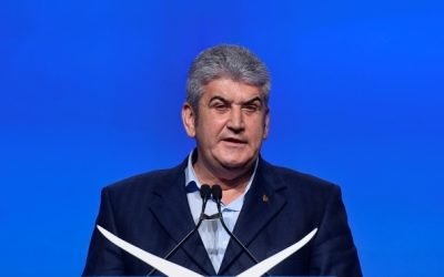 PROTEST: Oprea, demisia şi apoi explicaţii publice