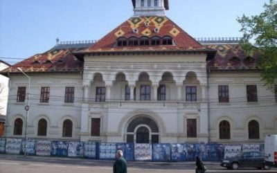 Reabilitarea sediului fostei Prefecturi Putna durează mai mult decât construirea Casei Poporului. A început în urmă cu 25 de ani și nu e gata nici acum – PressHub