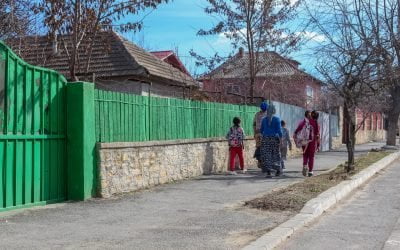 Un amplu proiect de alfabetizare și anti-discriminare în Babadag, câștigat de singurul angajat al primăriei care se ocupă cu accesarea de fonduri europene