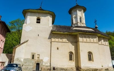 Mănăstirea ”Buna Vestire” Bisericani, construită în urmă cu circa 500 de ani, se află în prag de colaps. Monumentul ar putea fi reabilitat de Compania Națională de Investiții – PressHub