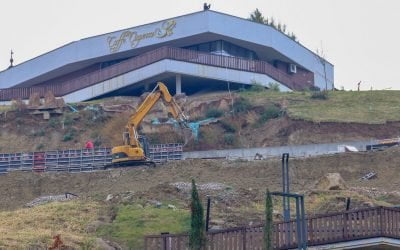 Frumoasa panoramă a Oradei s-a dus la vale, odată cu o parte din banii investiți. Eșecul de pe dealul Ciuperca va fi corectat, asigură municipalitatea