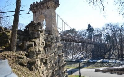 Reparații, la propriu și la figurat, în cel mai mare parc natural din estul Europei. Podul Suspendat din Parcul Romanescu, Craiova, va fi în sfârșit reabilitat