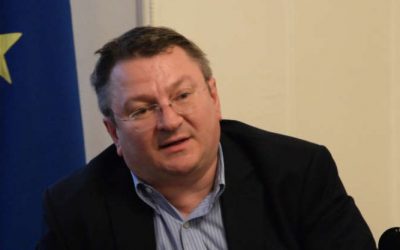 LIVE VIDEO Brîndușa Armanca în dialog cu Armand Goșu despre dezinformare în vremea COVID – PressHub