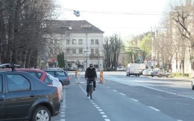 Pistele de biciclete din Arad: 6 milioane de euro, bani europeni, cheltuiți fără a lua în calcul siguranța bicicliștilor