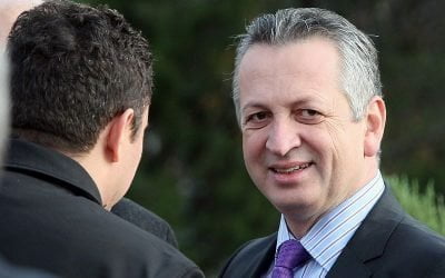 Fenechiu și ministrul Alexe aduc lumina la sate, cu „plata la succes”. Cântăreața lui Relu, prima expertă a țării în LED-uri – PressHub